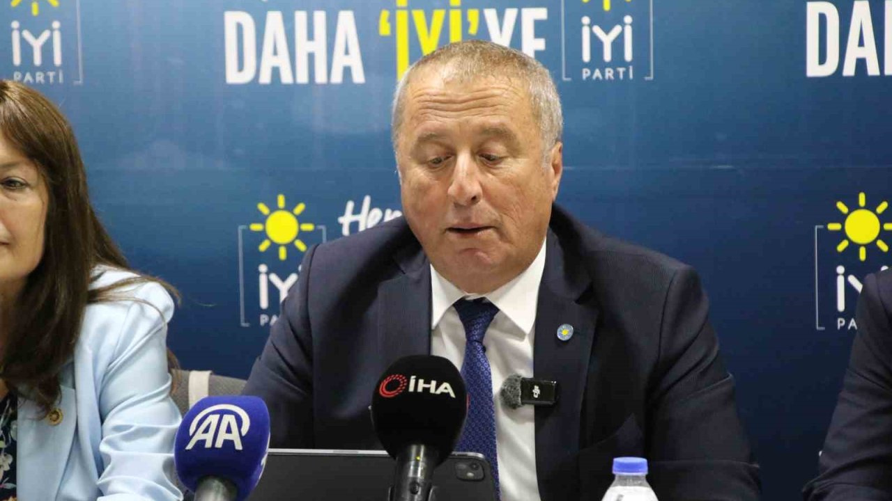 İYİ Parti Genel Başkan Yardımcısı Olgun, Uşak’ta partililerle buluştu