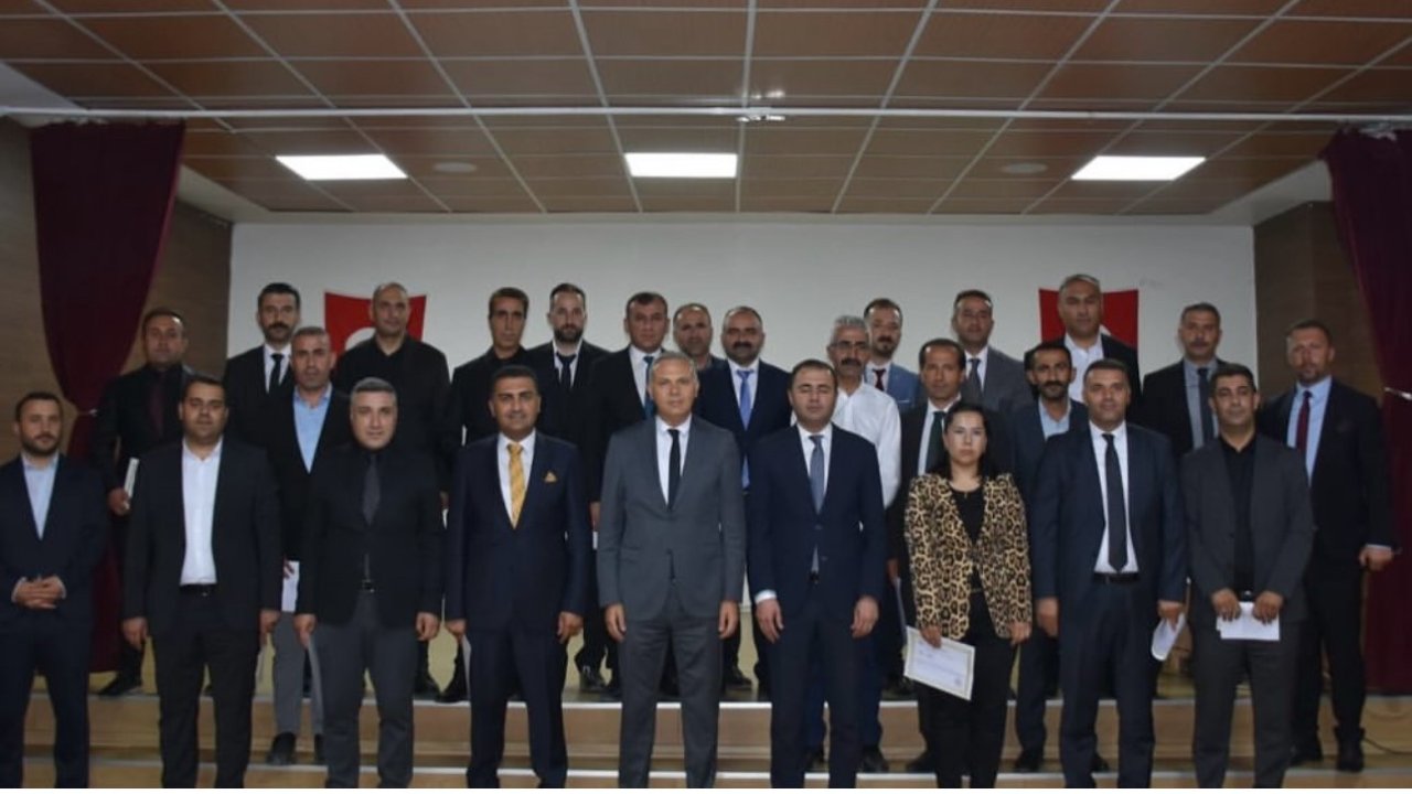 Kaymakam Mustafa Akın, okul müdürleriyle bir araya geldi