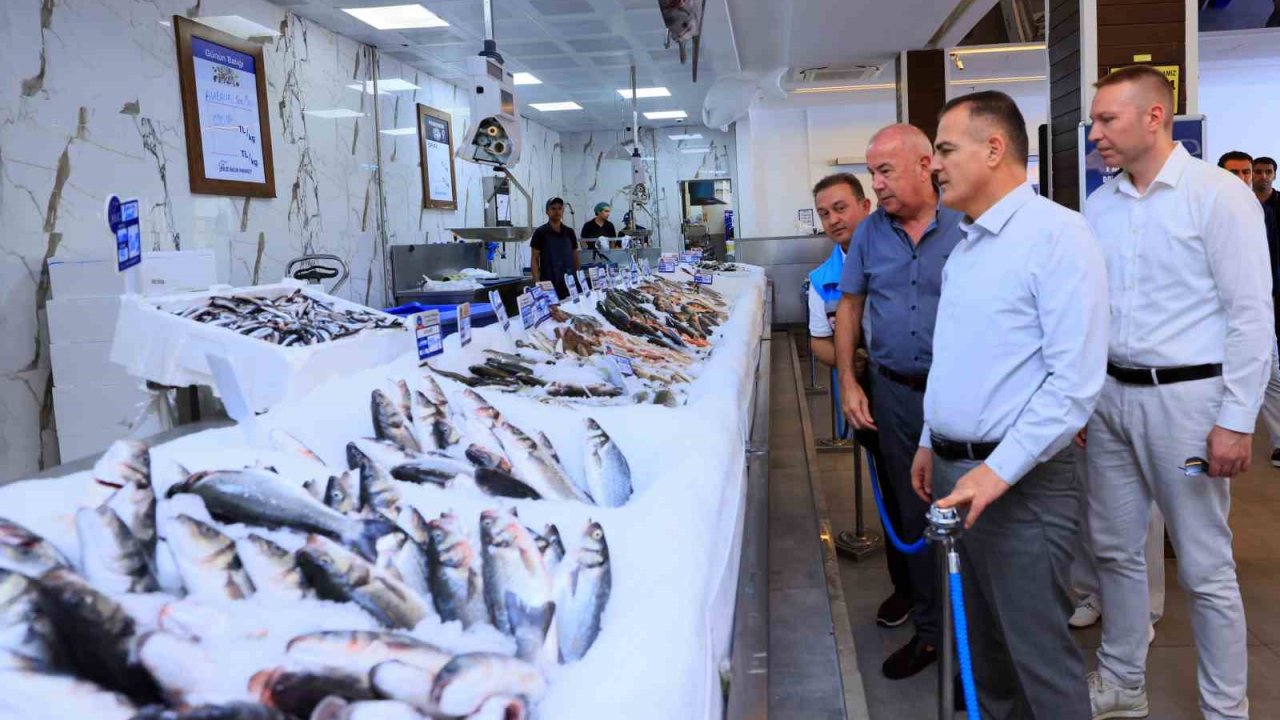 Vali Akbıyık, ihracat rekortmeni su ürünleri sektörü temsilcilerini ziyaret etti