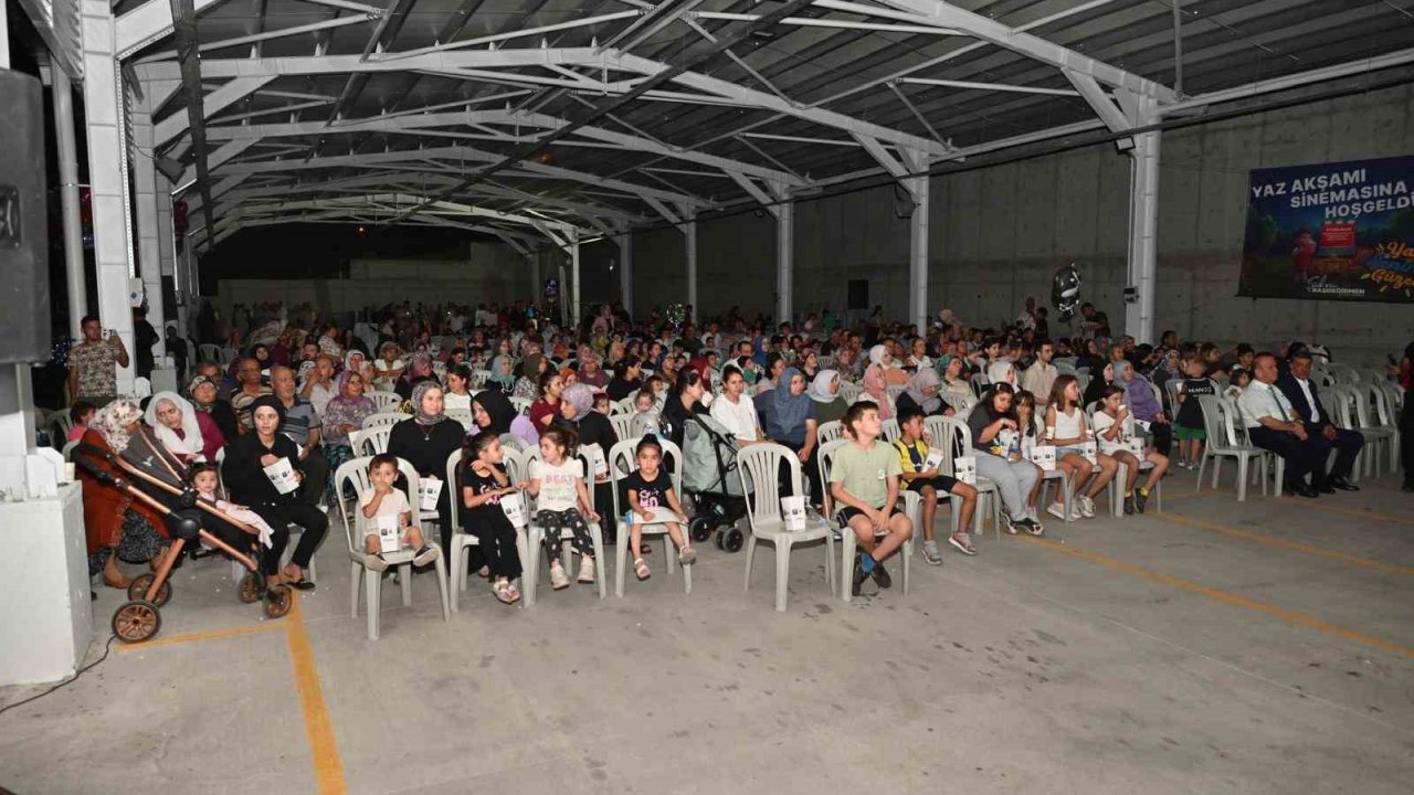 Isparta Belediyesi yaz sineması etkinliği devam ediyor