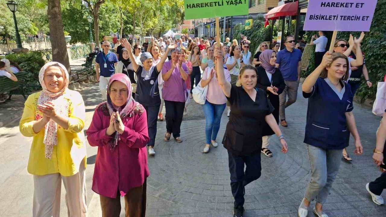 Halk Sağlığı Haftası kapsamında yürüyüş düzenlendi
