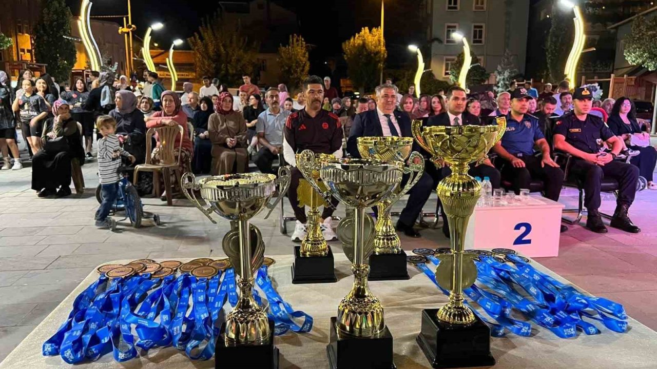 Bozkır’da genç sporcuların başarısı kutlandı