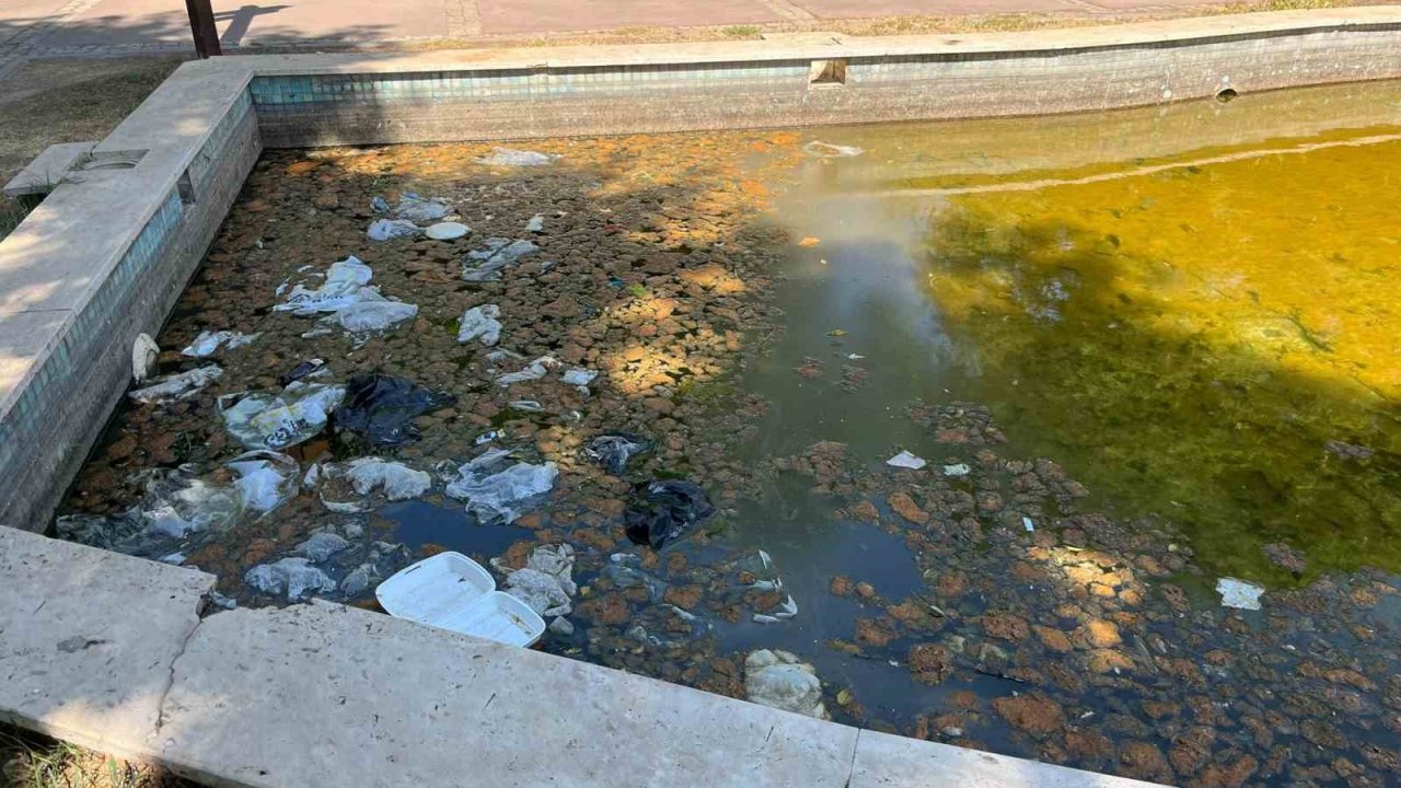 Nevzat Biçer Parkı bakımsızlıktan kullanılmaz hale geldi