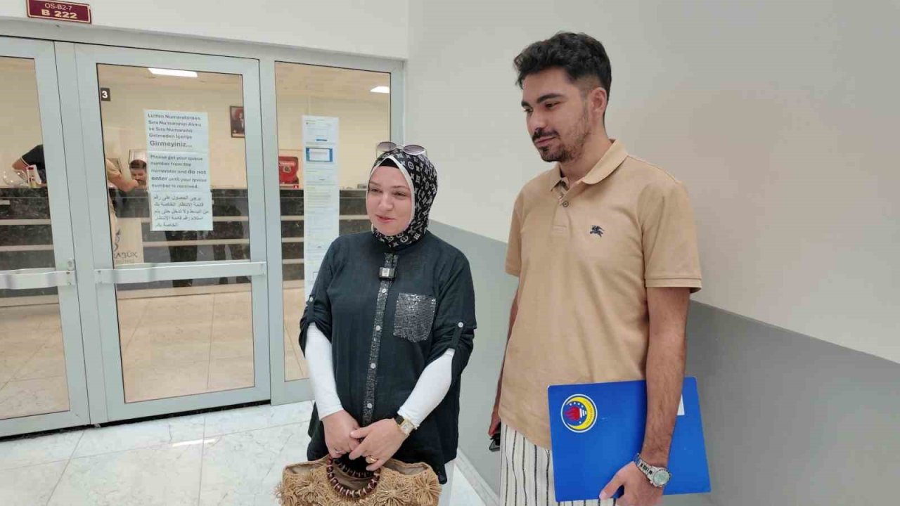 YÖK’ün özel kontenjanıyla, anneler çocuklarıyla aynı üniversiteyi okumanın heyecanını yaşayacak