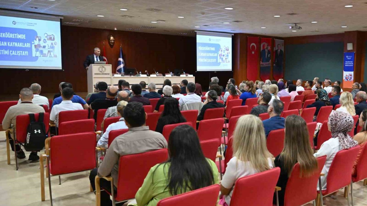 ’Yükseköğretimde V. İnsan Kaynakları Yönetimi Çalıştayı’ düzenlendi
