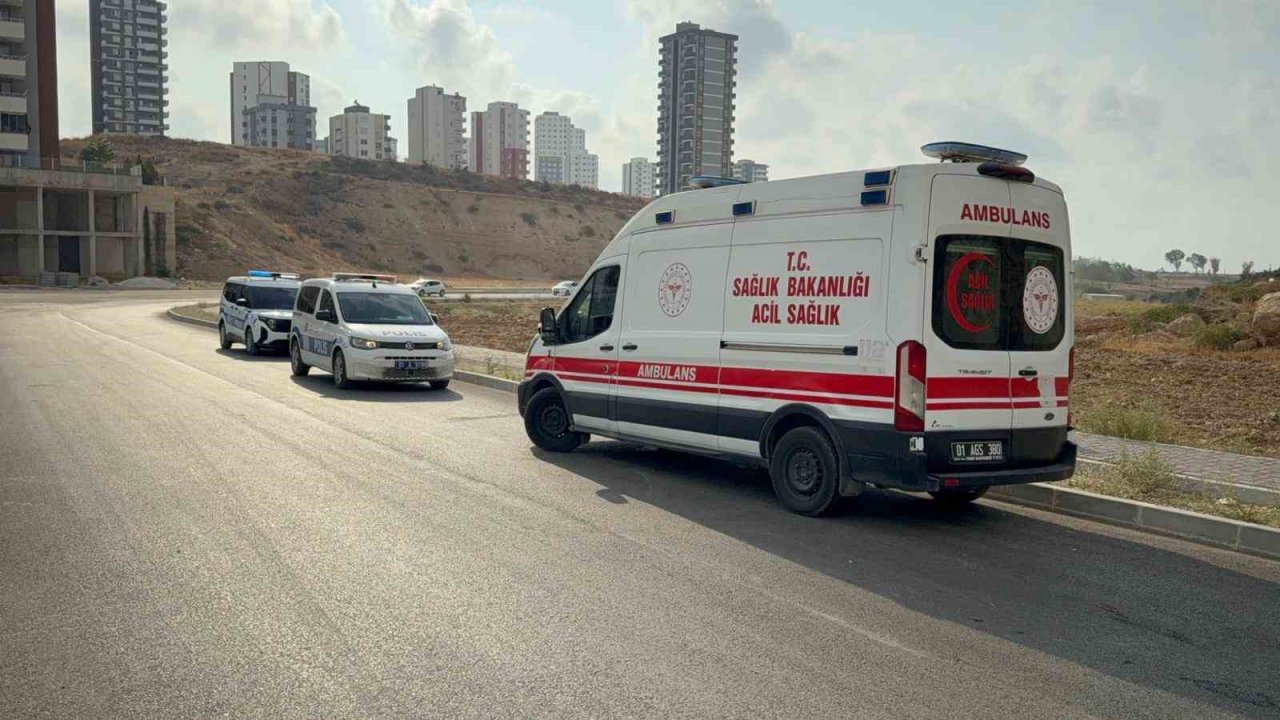 Adana’da yol kenarında ceset bulundu