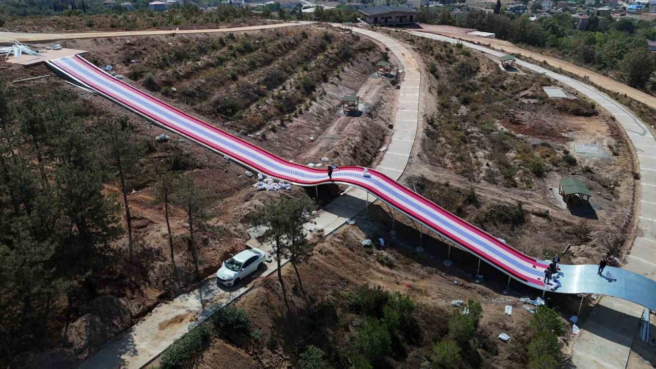 Türkiye’nin en büyük kaydırağı Gebze’de inşa ediliyor