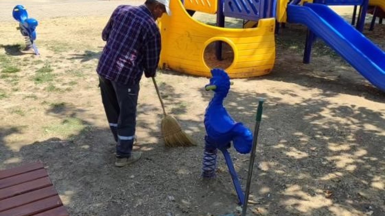 Bayırköy’de park ve spor alanlarında yoğun temizlik çalışması