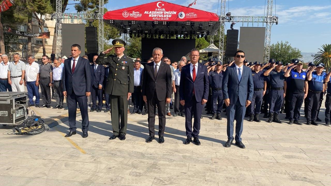 Alaşehir’de kurtuluş coşkusu açılışlar ve konserle taçlanıyor