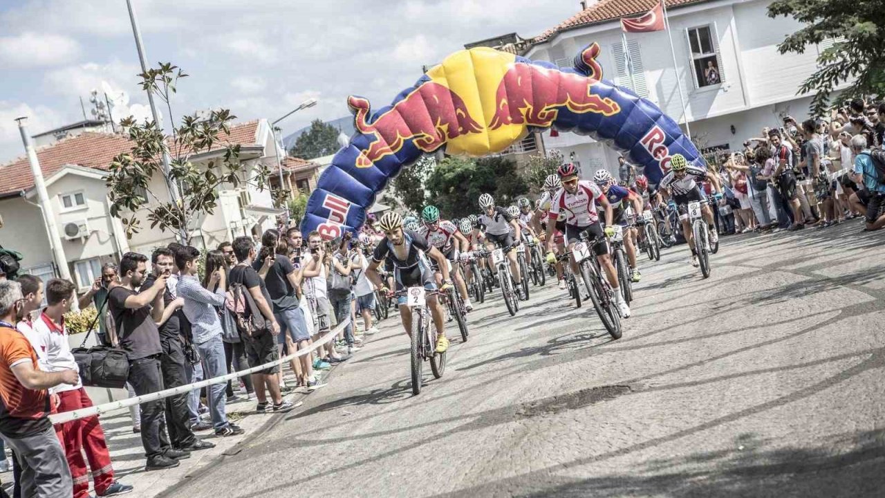 Bisiklet tutkunları adalarda buluşacak