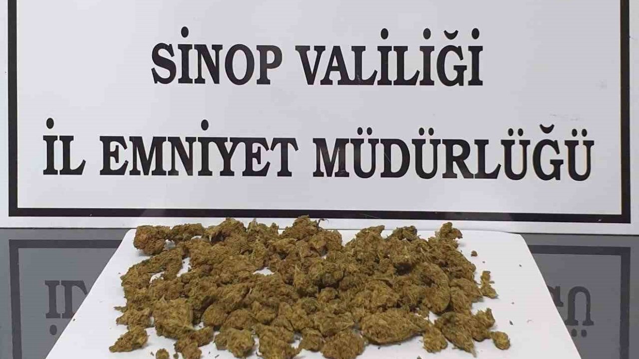Sinop’ta skunk, kokain ve metamfetamin ele geçirildi