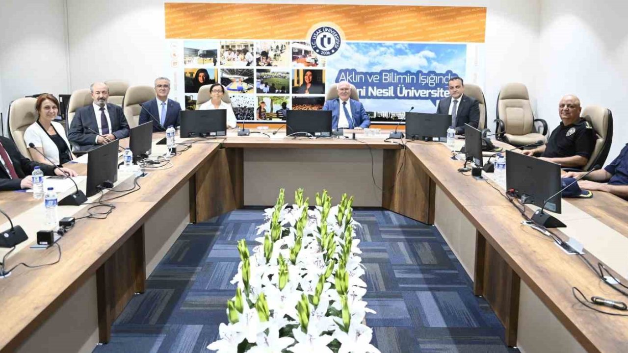 Uşak’ta KPSS Lisans Sınav Koordinasyon Kurulu toplantısı gerçekleşti