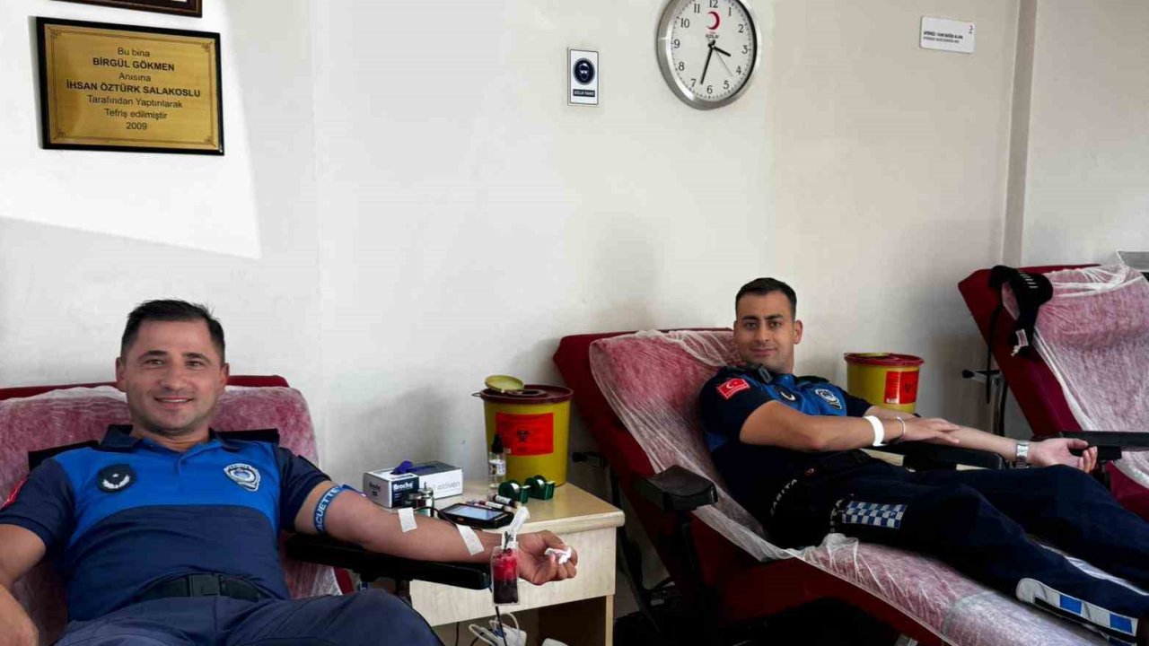Muğla’da Zabıta Haftası kapsamında Kızılay’a kan bağışı