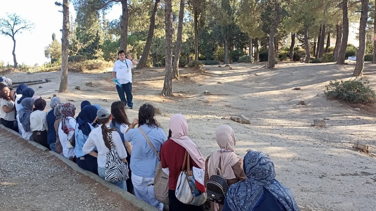 Bandırmalı Gençler ‘Bir Destandır Çanakkale’ projesiyle tarihi yolculukta