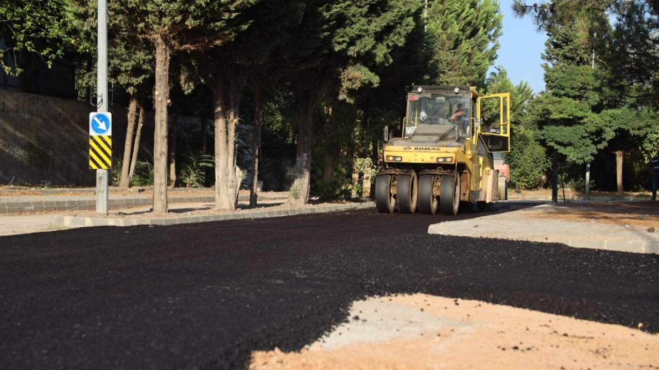 Körfez’de kavşak ve yol çalışmalarıyla trafik akışı düzenleniyor