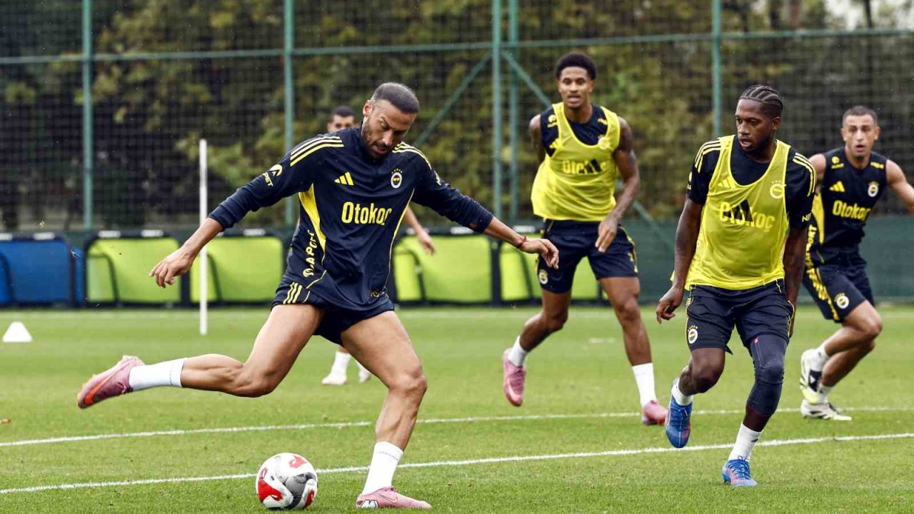 Fenerbahçe, hazırlıklarını sürdürdü