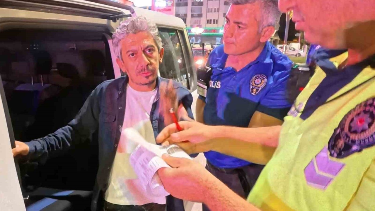 Alkol alıp direksiyona geçti, kaza yapıp gözaltına alınınca, "Hayvan mıyım?" dedi