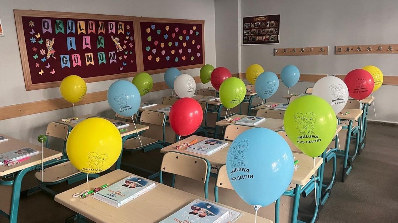 Efeler’de 65 bin 500 ücretsiz ders kitabı sıralarda hazır