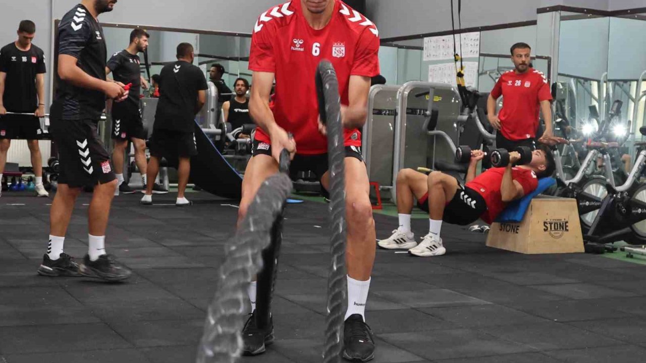 Sivasspor, salonda çalıştı