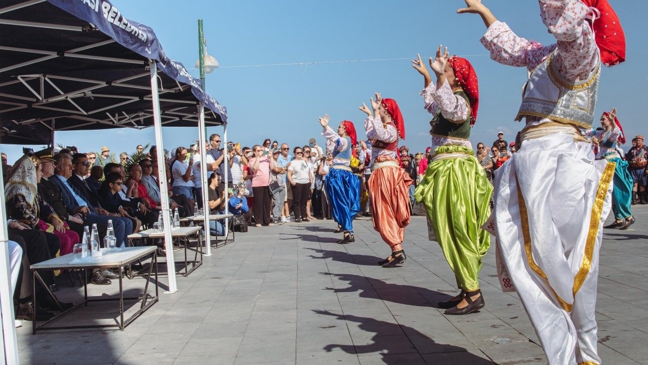 Kuşadası’nın düşman işgalinden kurtuluşunun 103’ncü yılı coşkuyla kutlandı