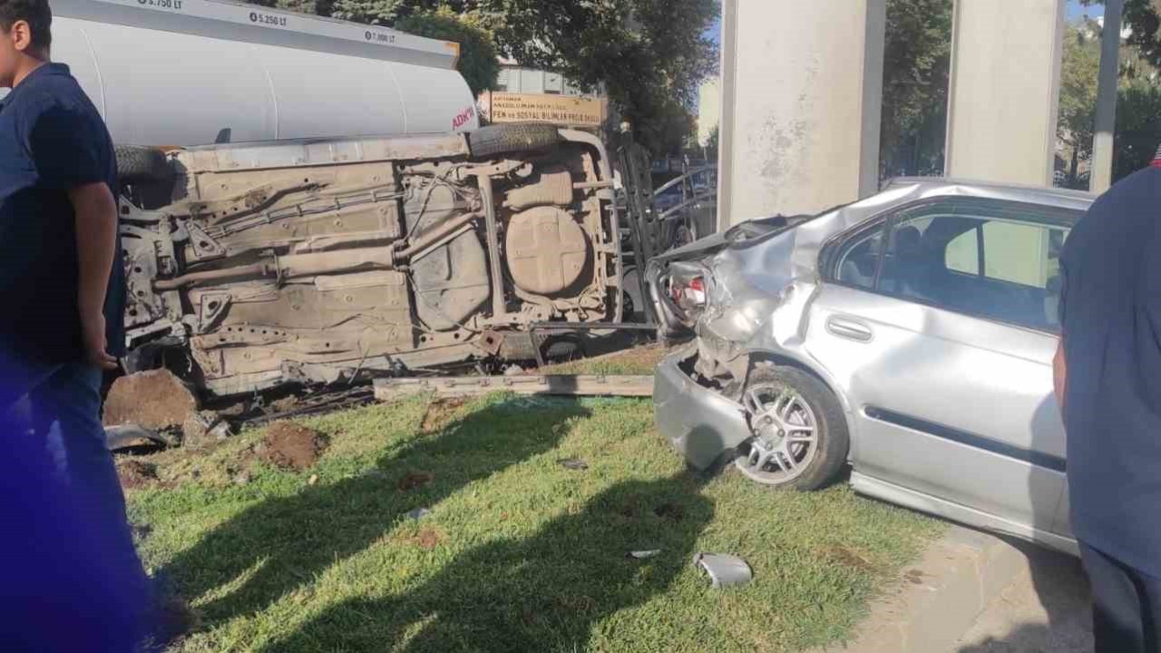 Otomobille çarpışan araç takla atarak durabildi