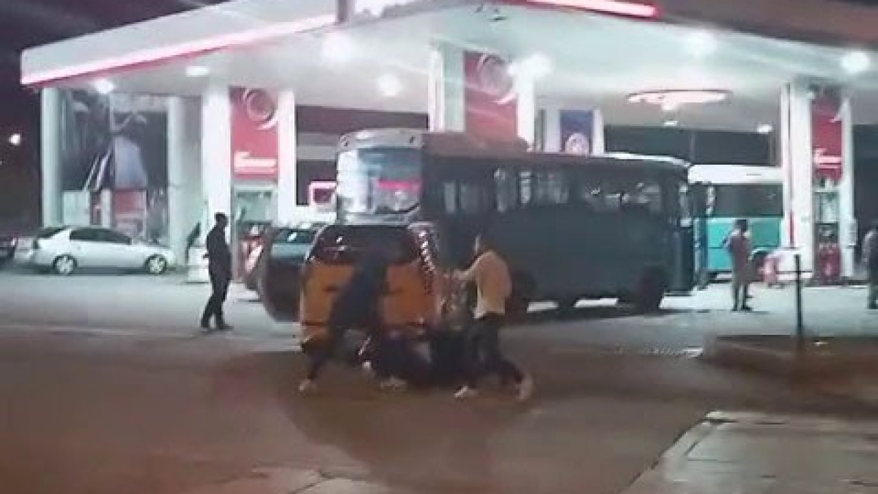 Erzurum’da bıçaklı kavga: 3 yaralı