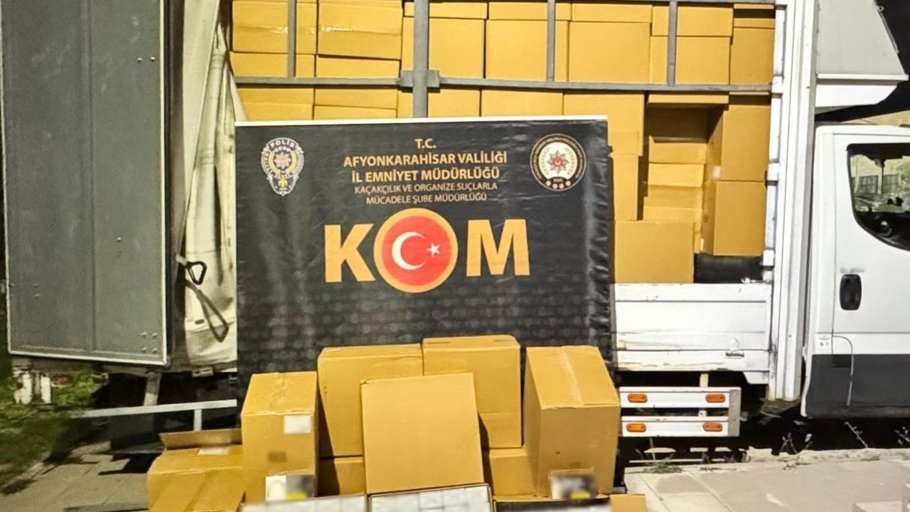 Polis 3 milyon 350 bin adet sahte bandrollü makaron ele geçirdi
