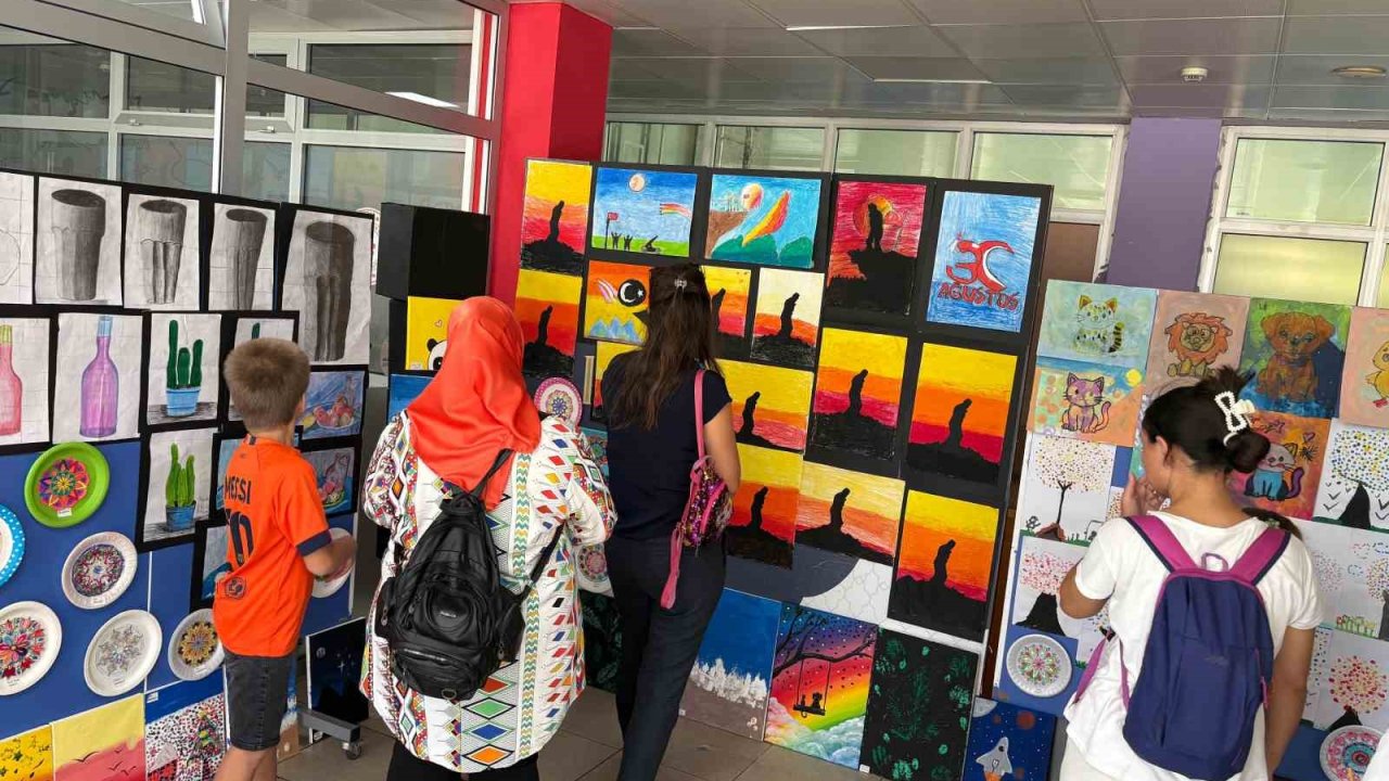 Çocukların hayal gücü sergiye taşındı