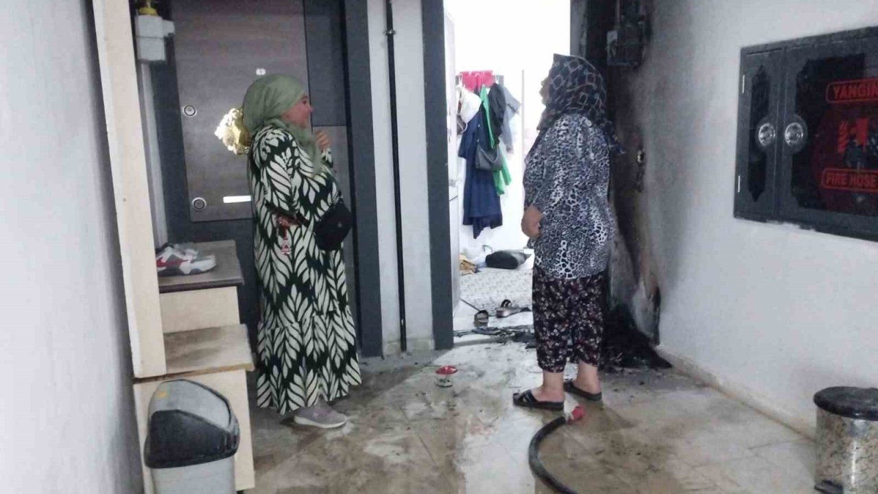 Gaziantep’te 5 katlı binada çıkan yangın korkuttu