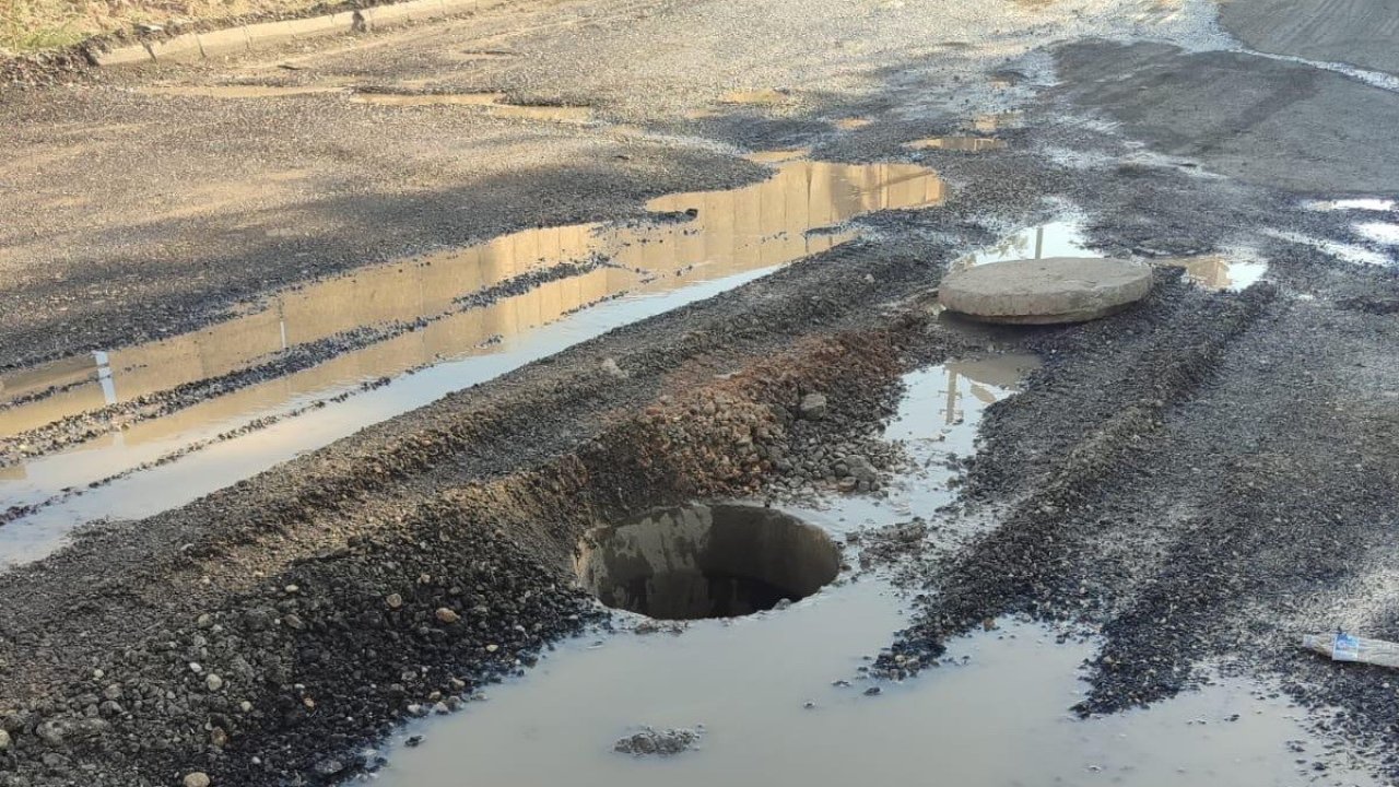 Lağım çukuru tehlike saçıyor