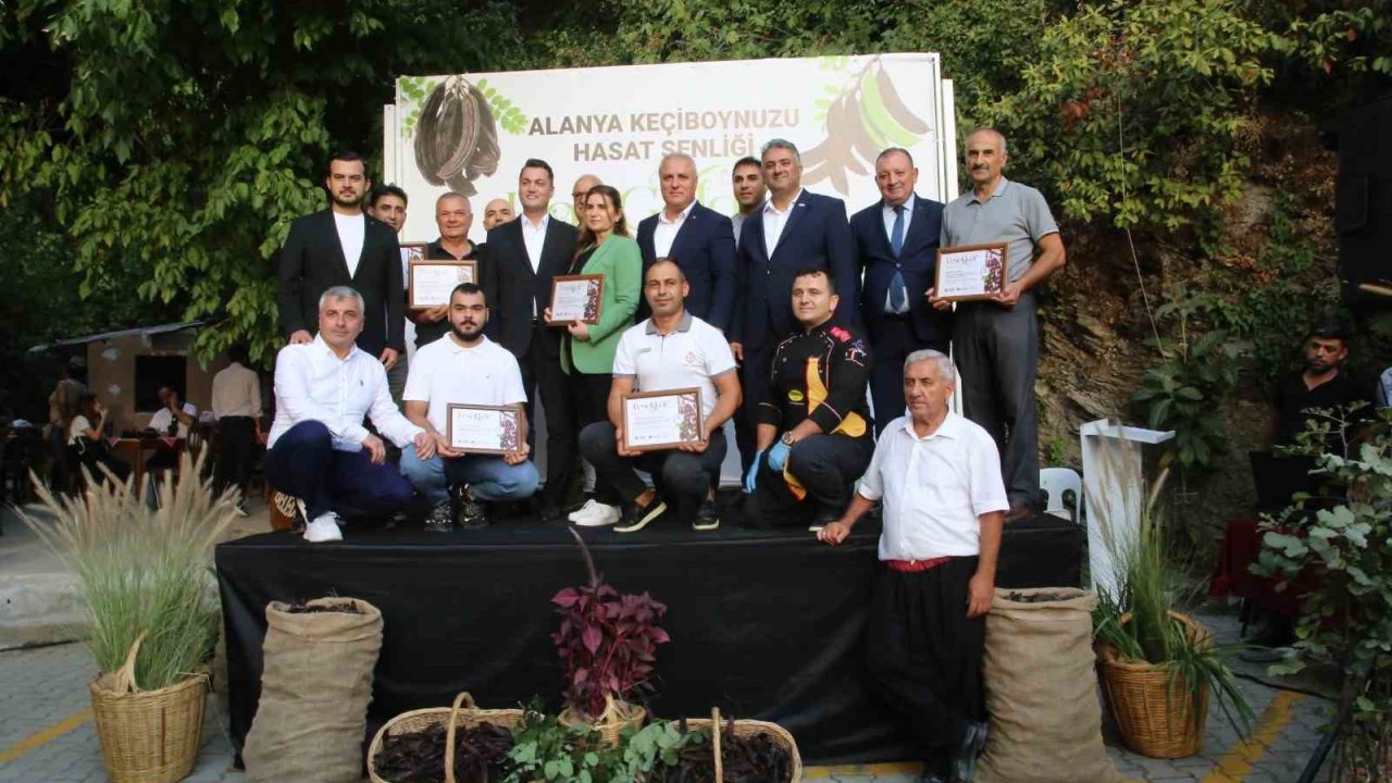 Alanya’da keçiboynuzu hasat şenliği ve coğrafi tescil belge töreni