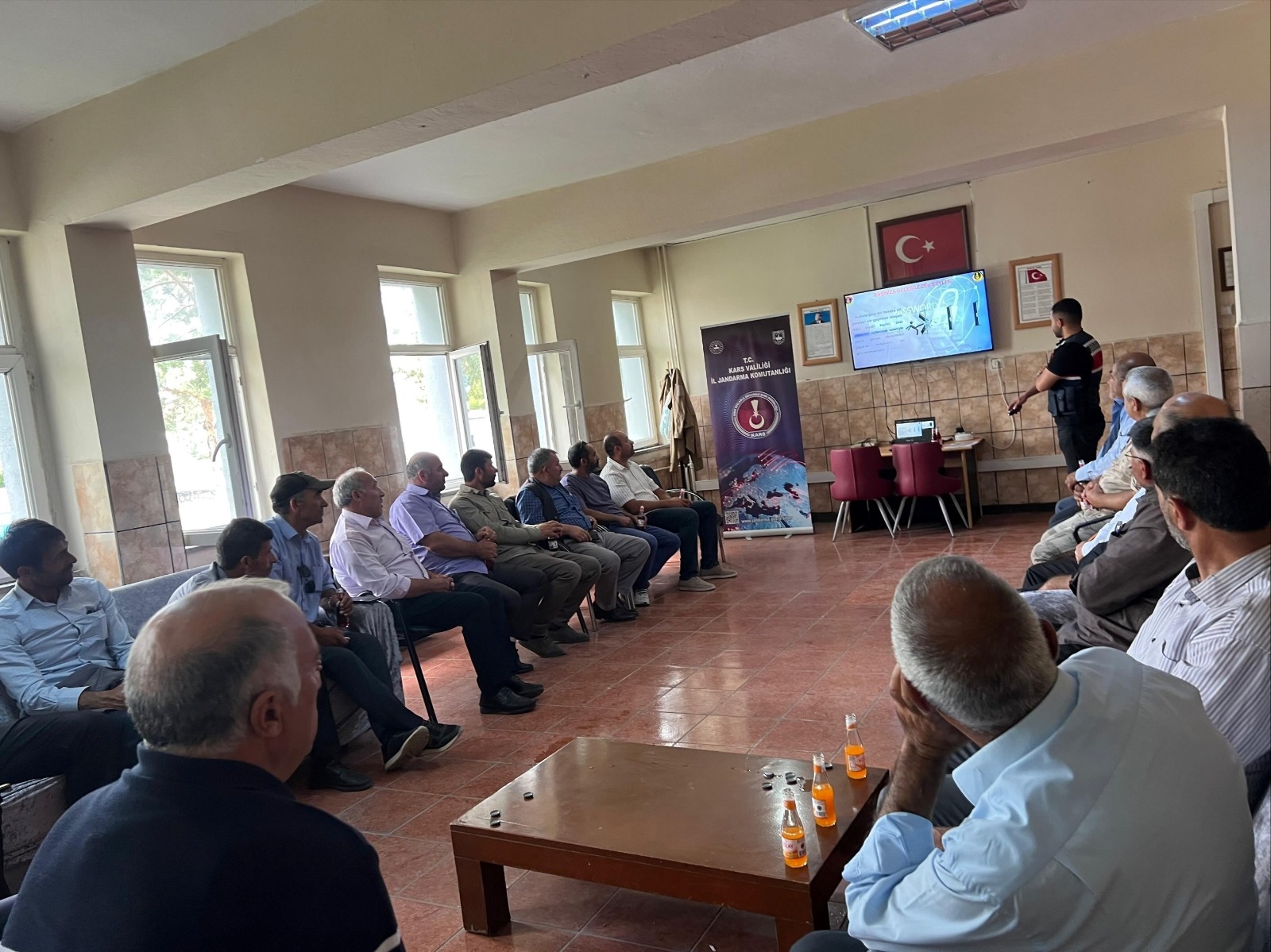 Kars’ta Köy Muhtarlarına Siber Farkındalık Eğitimi