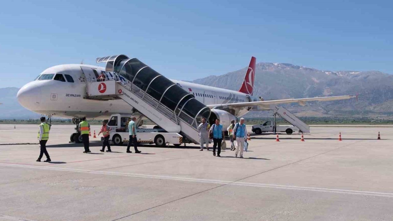 Ağustos ayında Erzincan Yıldırım Akbulut Havalimanı’nda 53 bin 144 yolcuya hizmet verildi