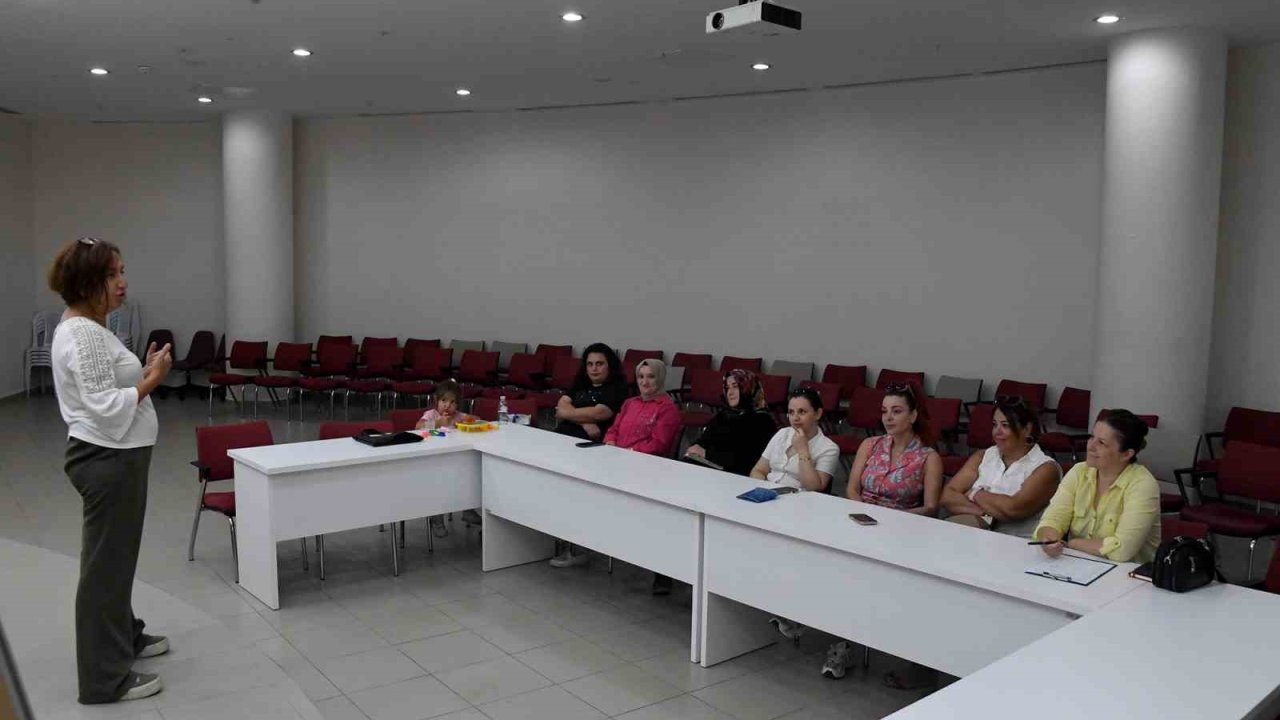 Osmangazi Belediyesi’nden velilere özel kitap atölyesi