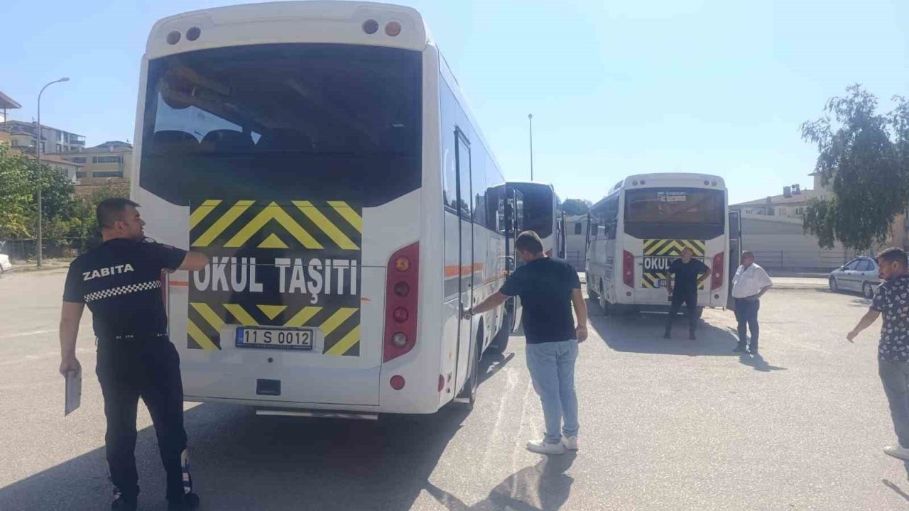 Zabıta Müdürlüğü ekipleri okul servislerini denetledi