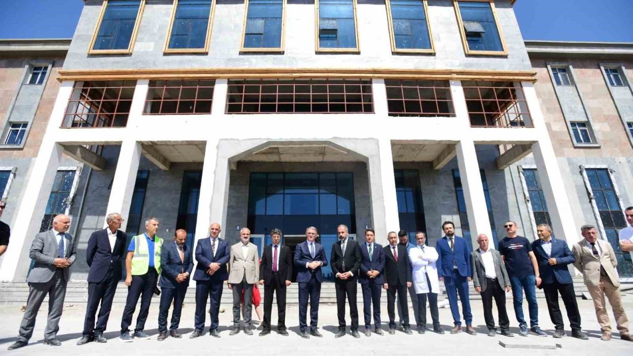 Van YYÜ’de sağlık ve eğitim yatırımlarında büyük hamle