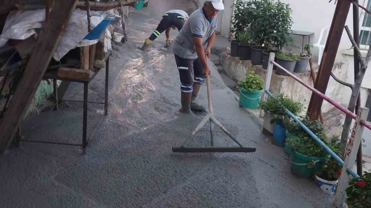 Babadağ’ın Gazi Mahallesinde tamamlanan yol çalışmaların ardından hizmete sunuldu