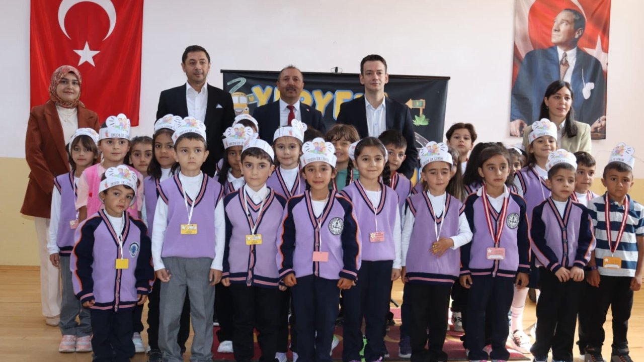 Kaymakam Aytürk, öğrencileri yalnız bırakmadı