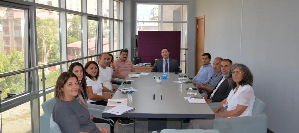 Kars’ta Yurt Müdürleriyle Yeni Döneme Hazırlık Toplantısı Yapıldı