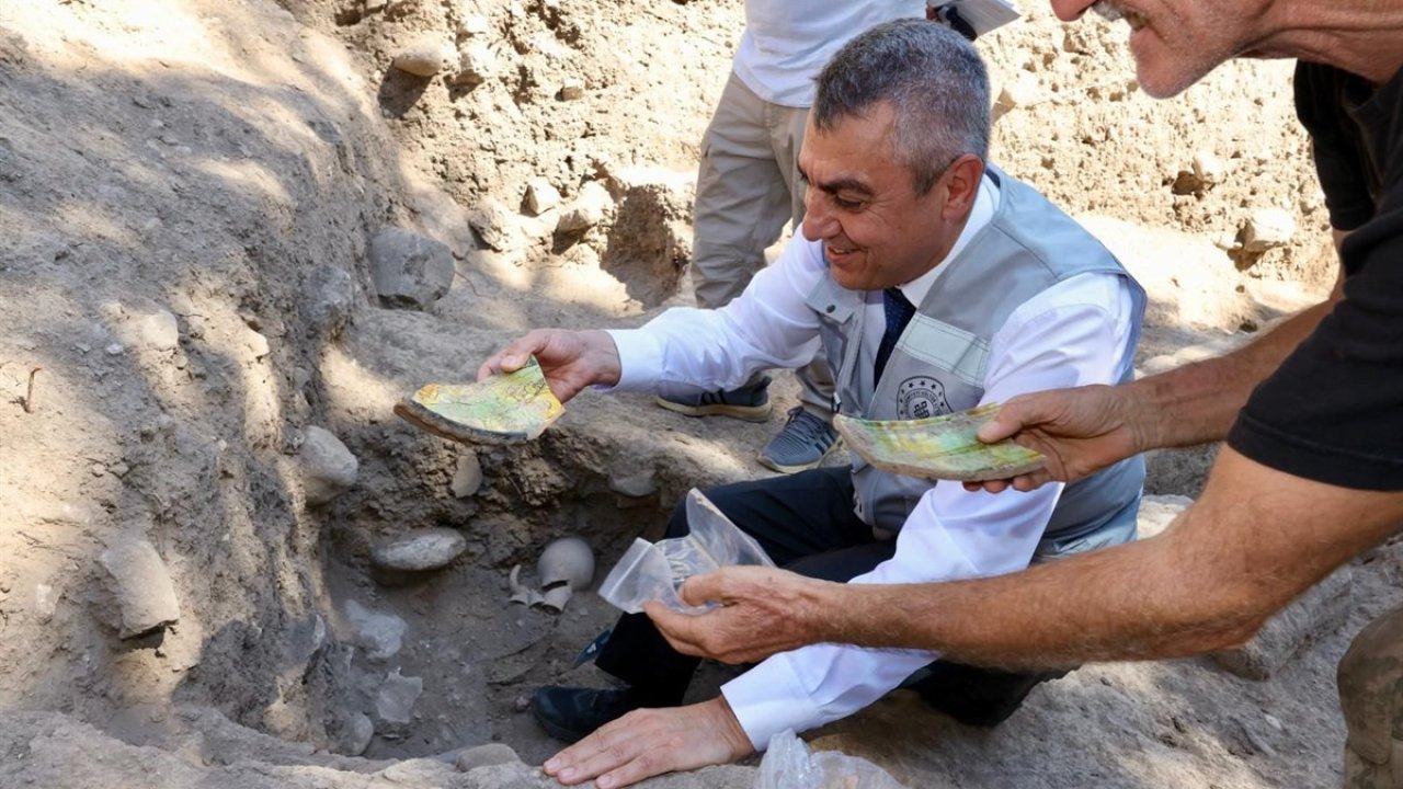 Yumuktepe Höyüğünde arkeolojik kazılar sürüyor