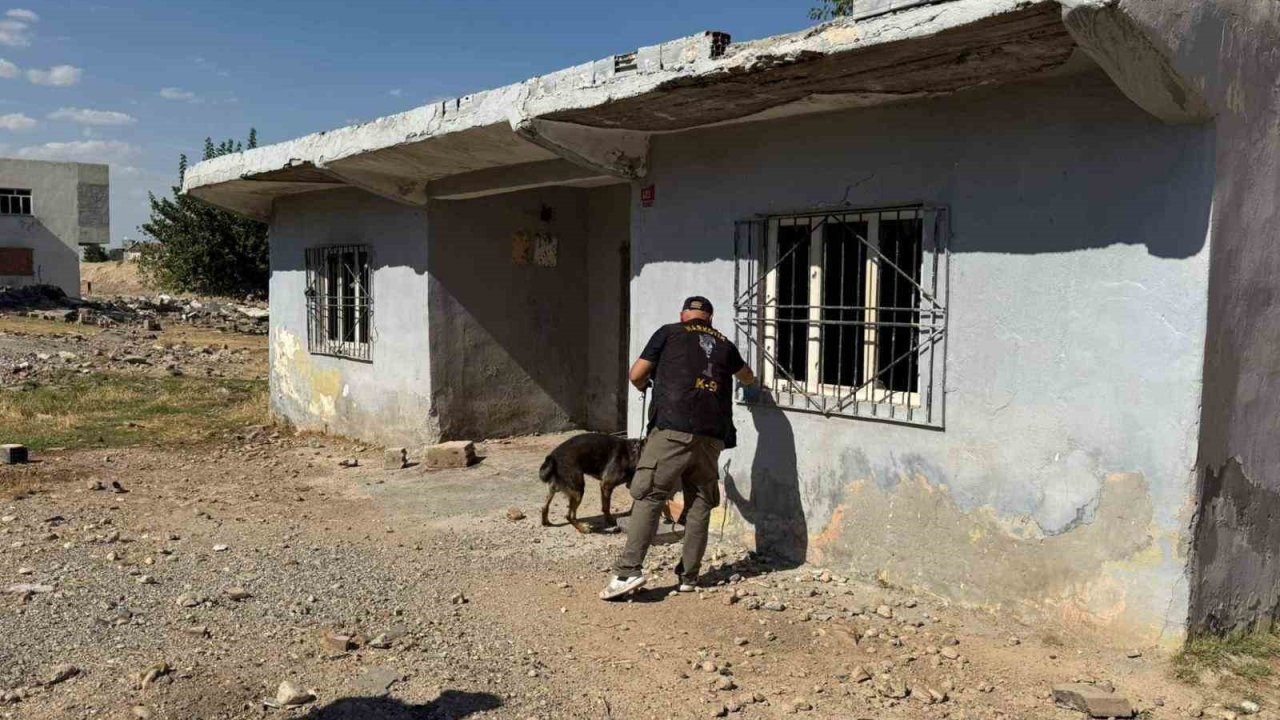 Batman’da okul çevrelerinde narko alan uygulaması