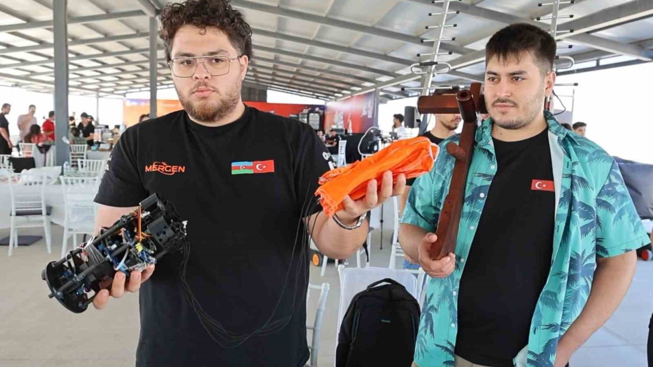 Atalay: "Hem teknolojik hem de uydu, uzay alanına gençlerin ilgisini çekmeyi hedefliyoruz"