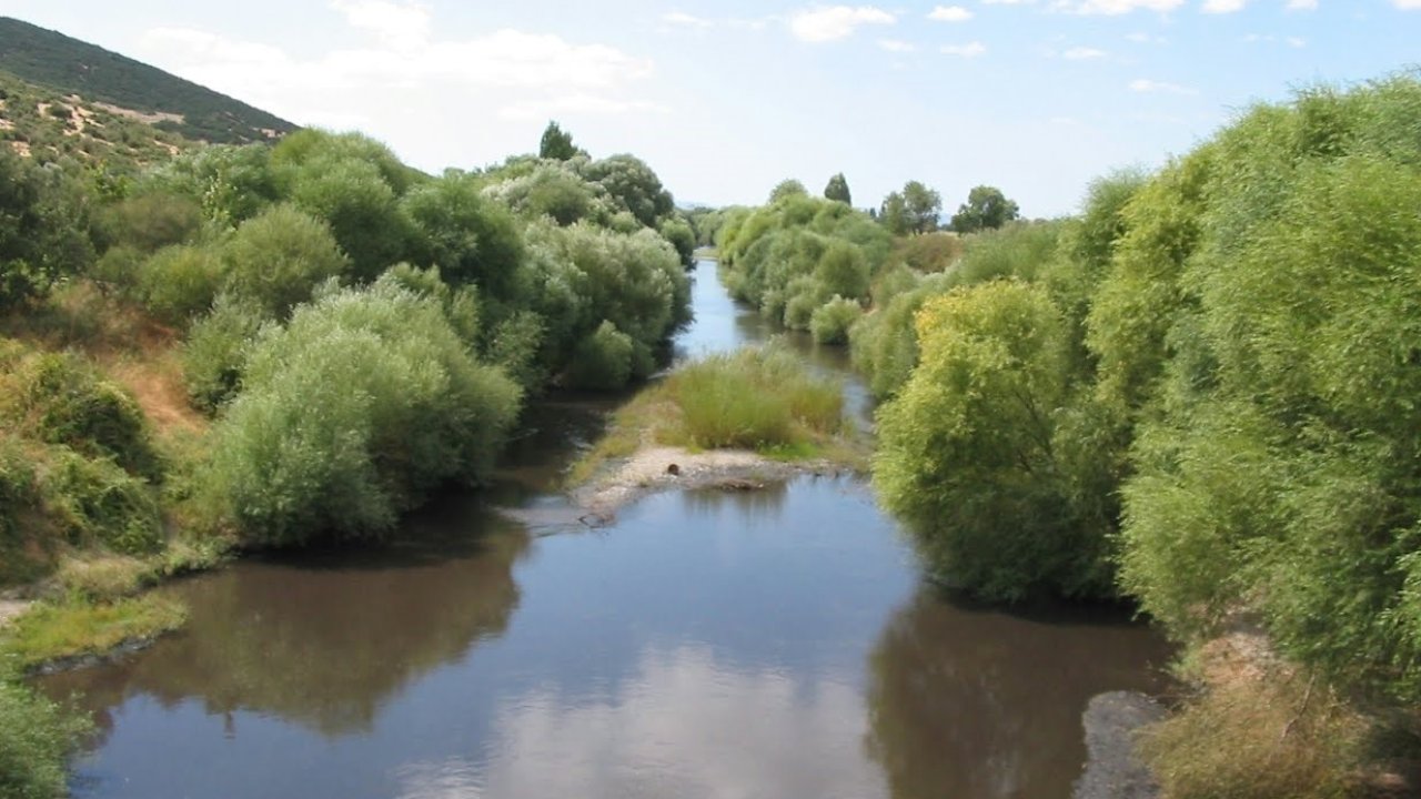 Bakırçay Ovası’nı kuraklık vurdu
