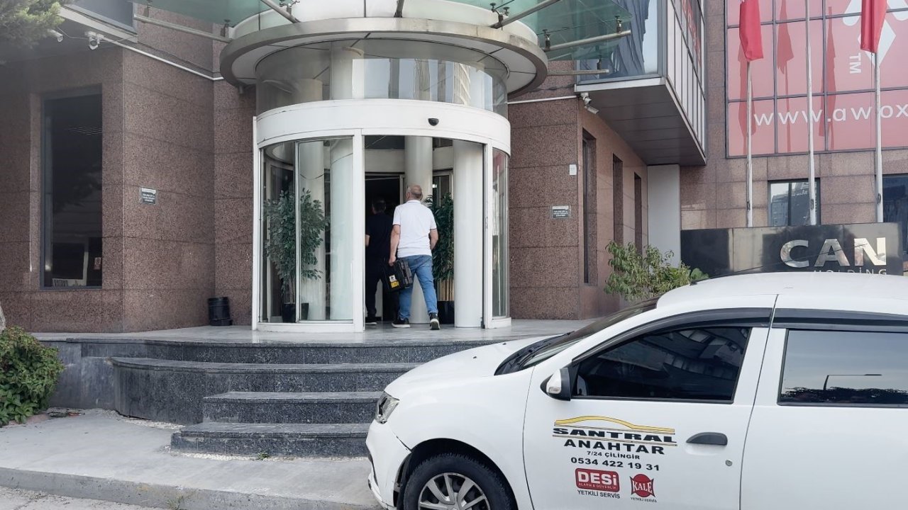 Can Holding binasına çilingir çağırıldı