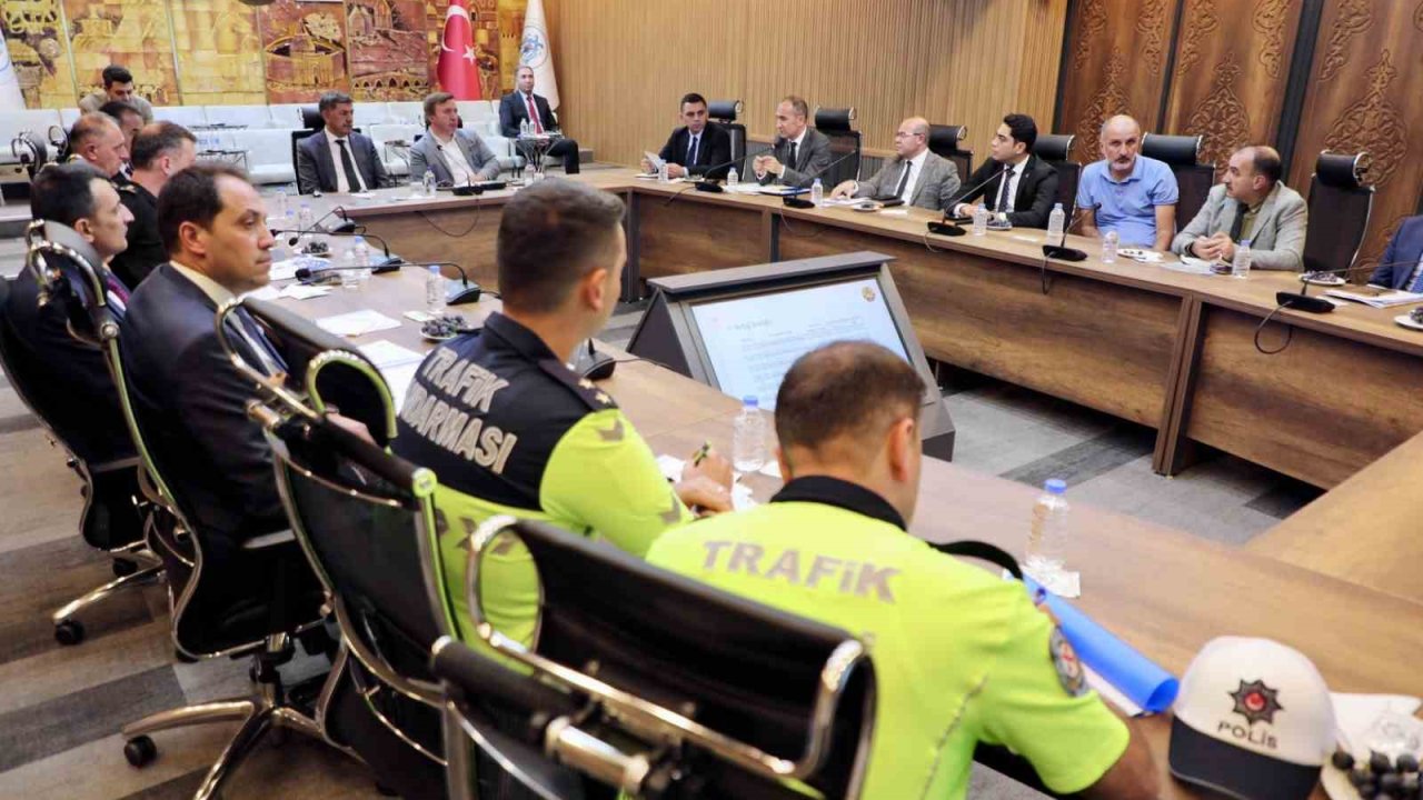 Erzincan’da trafik toplantısı yapıldı