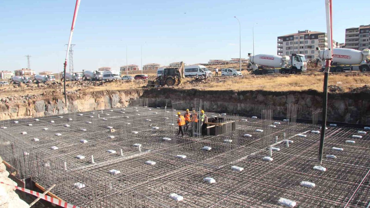 Gaziantep’te yeni konutların temeli atıldı
