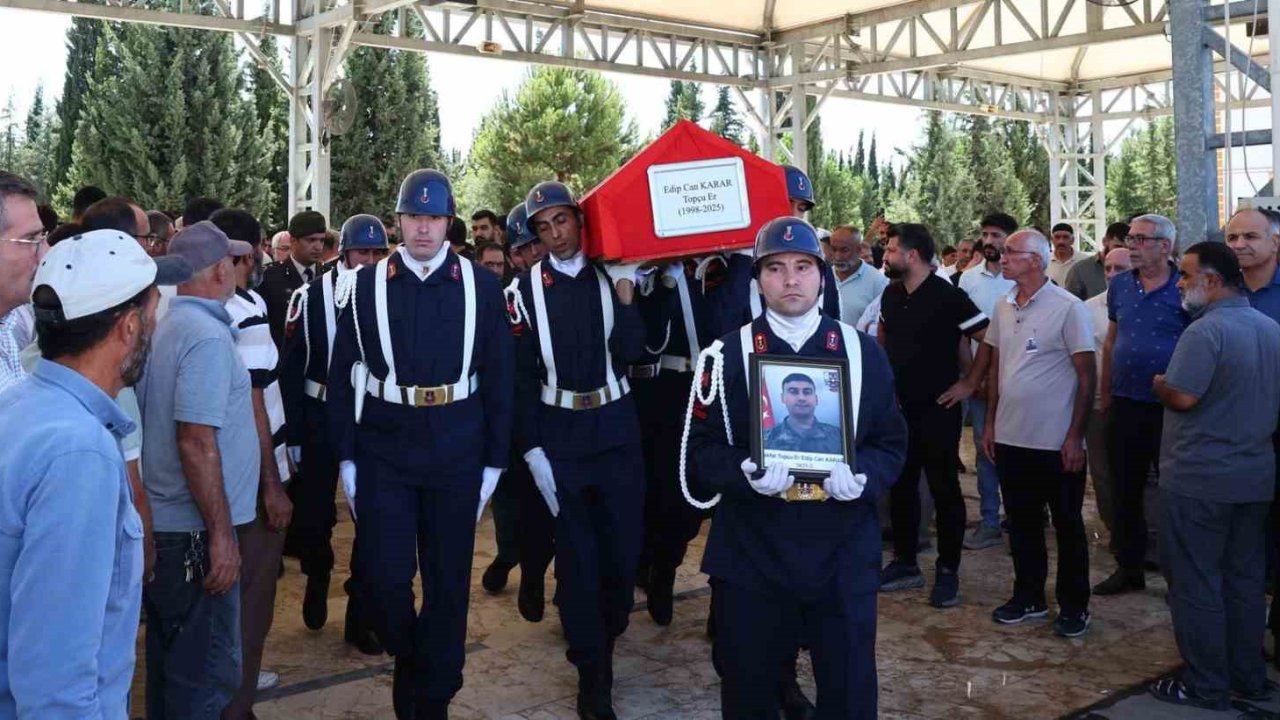 Topçu Er Edip Can Karar, Adıyaman’da son yolculuğuna uğurlandı