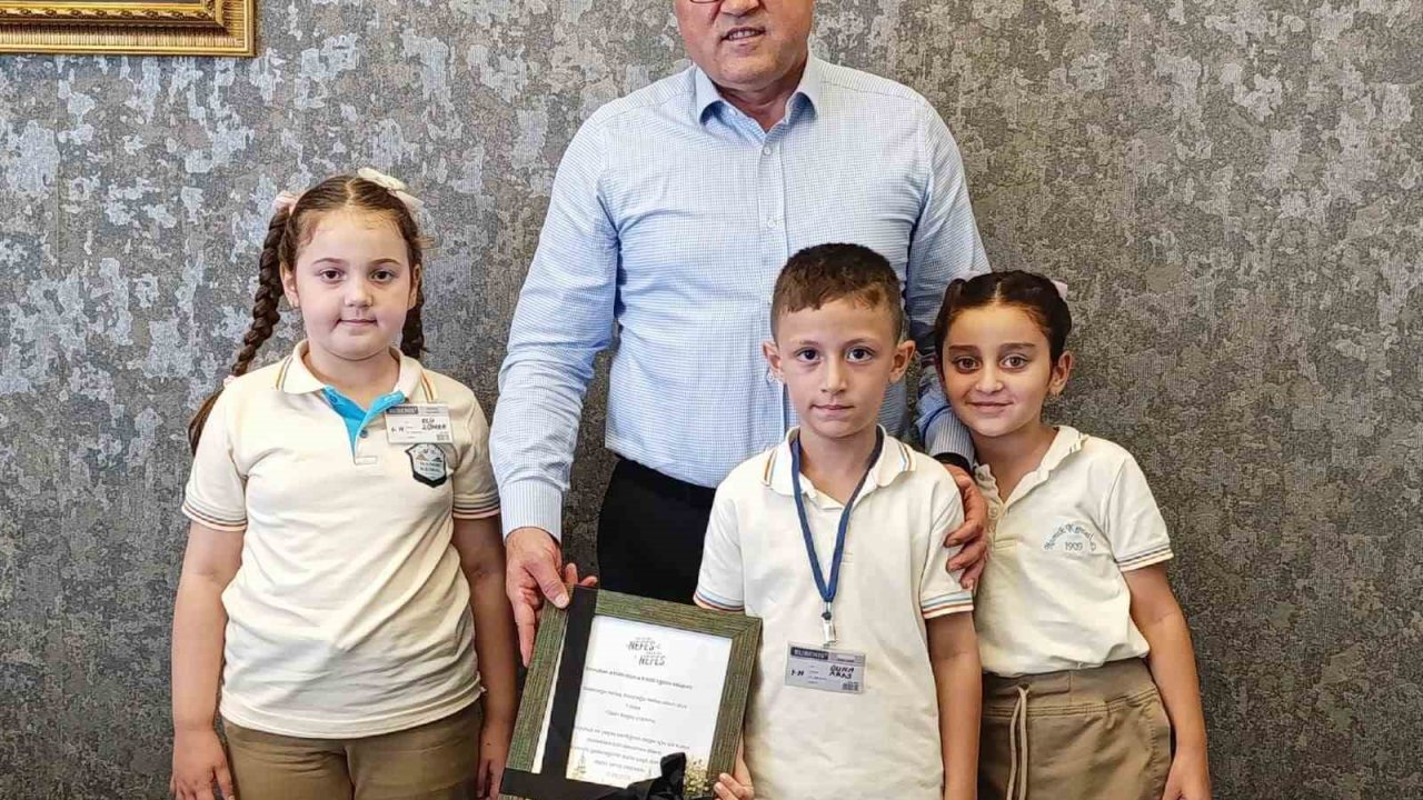 Düzceli öğrenciler yeşil vatan için 207 fidan dikti