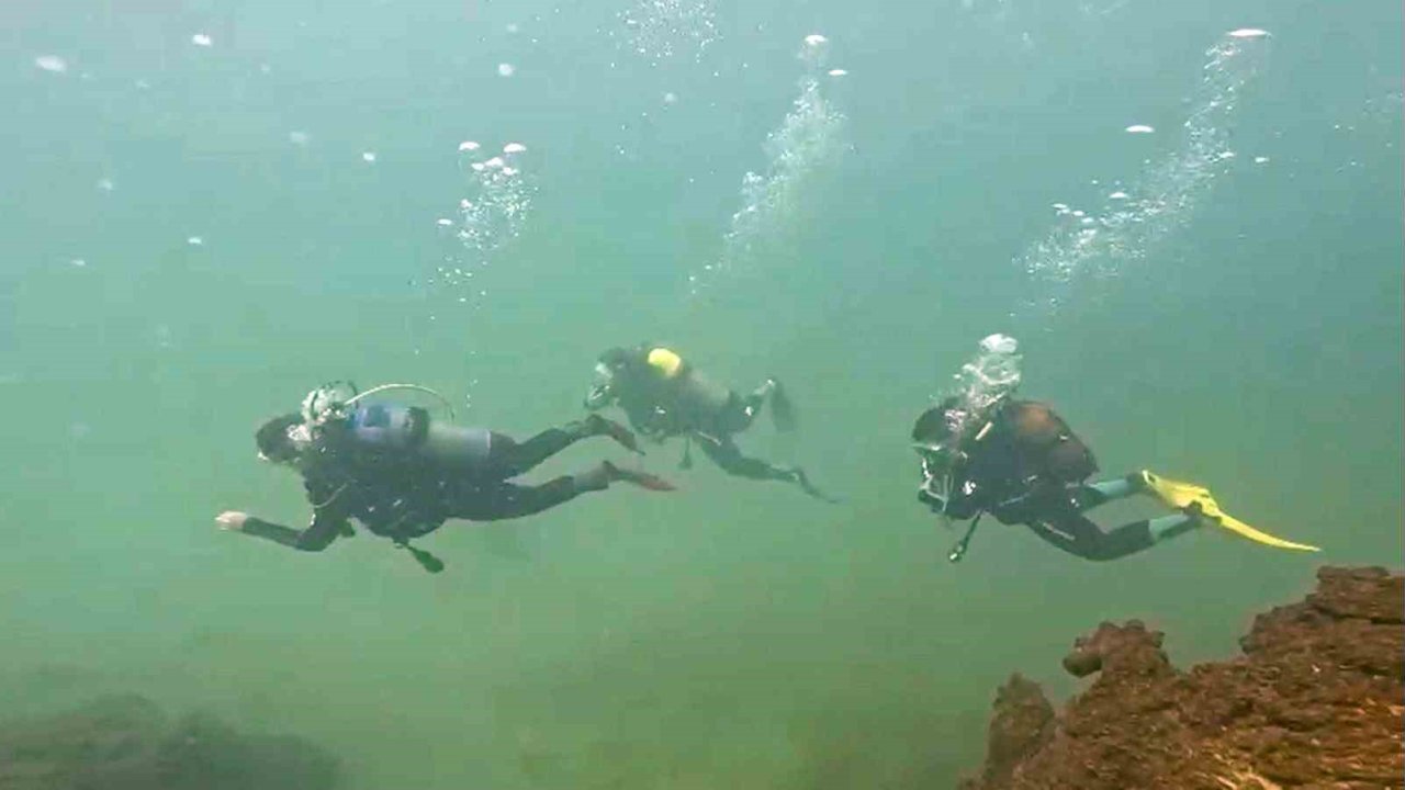Van Gölü’nün altındaki zenginlik çocuklarla keşfediliyor