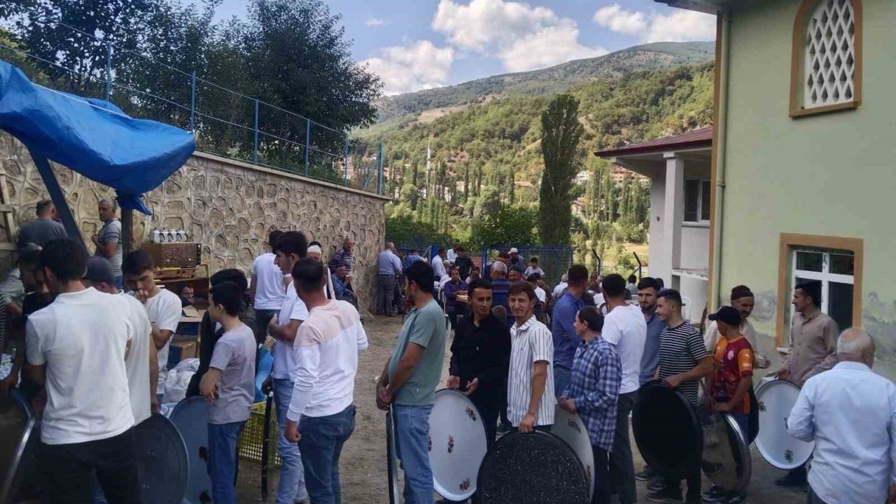 Sarıdibek Mahallesi’nde Mevlid-i Nebi coşkusu